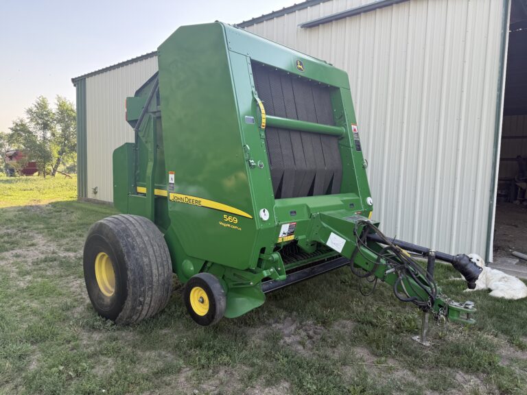 2014 JOHN DEERE 569 PREMIUM ROUND BALER