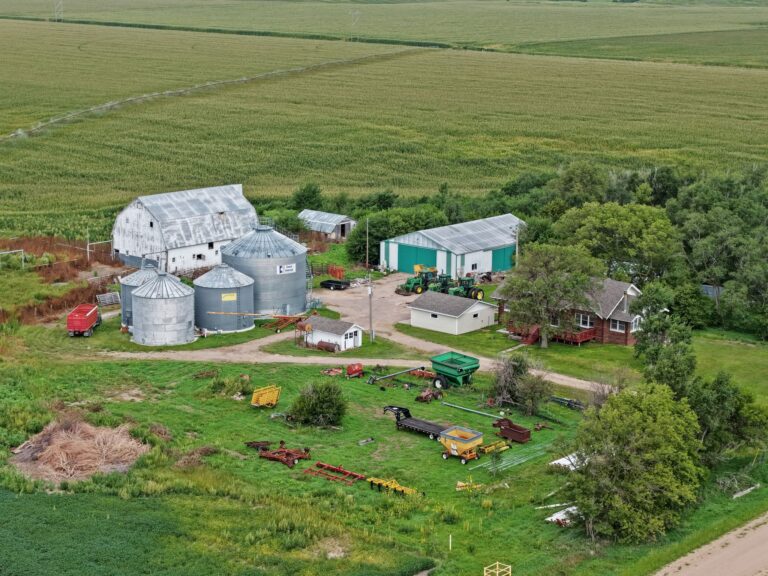 371 38th Road Minden, NE